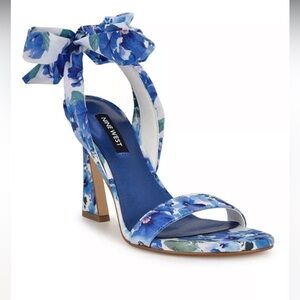 Nine West Blue Floral Heels